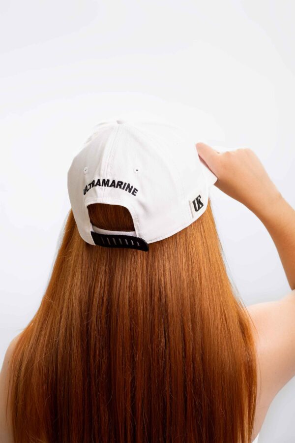 Gorra Ultramarine Essence - Script White Edition